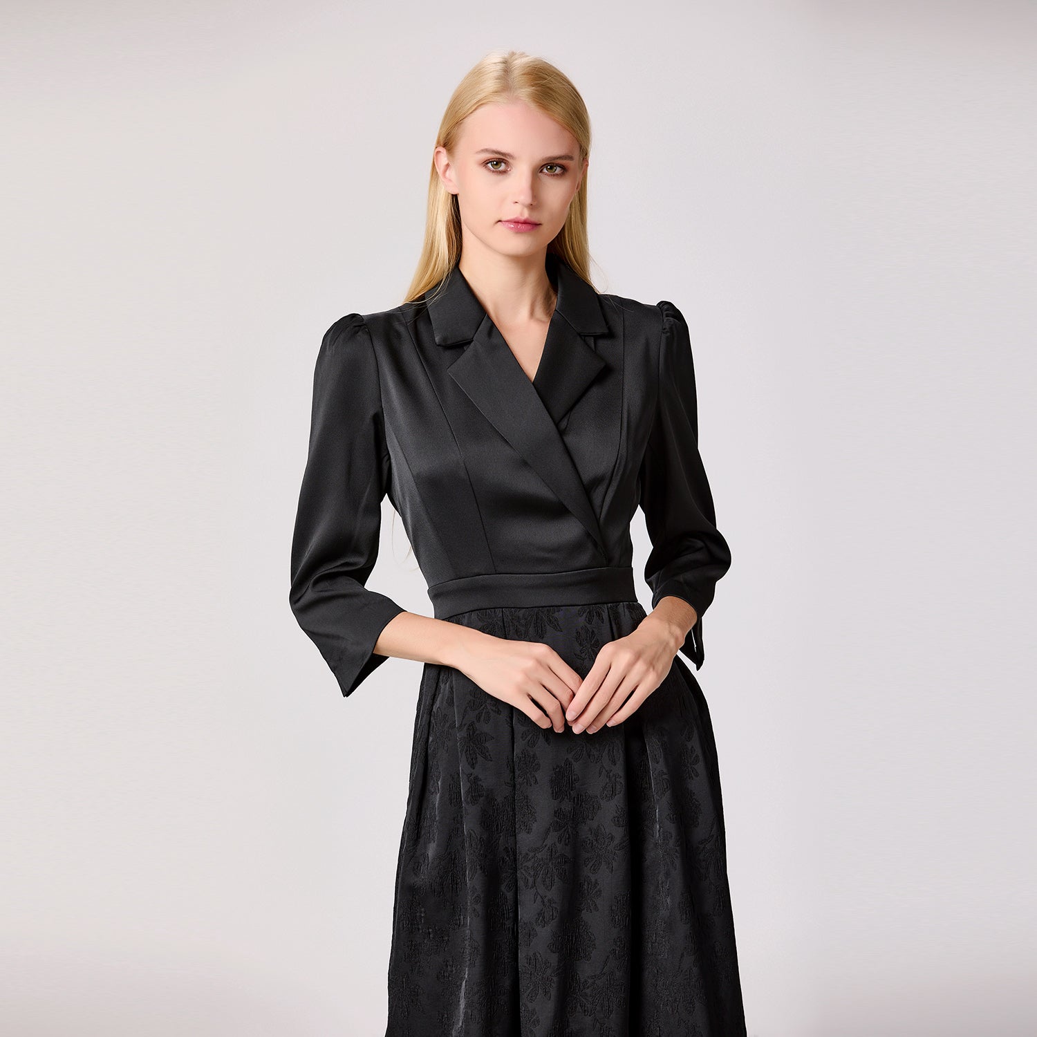 Robe patineuse en brocart bi-matière