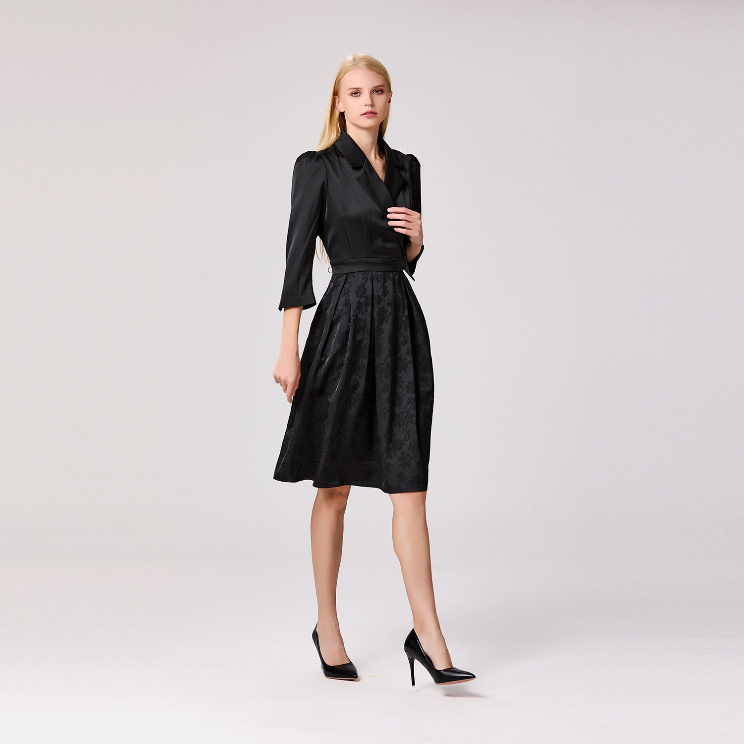 Robe patineuse en brocart bi-matière
