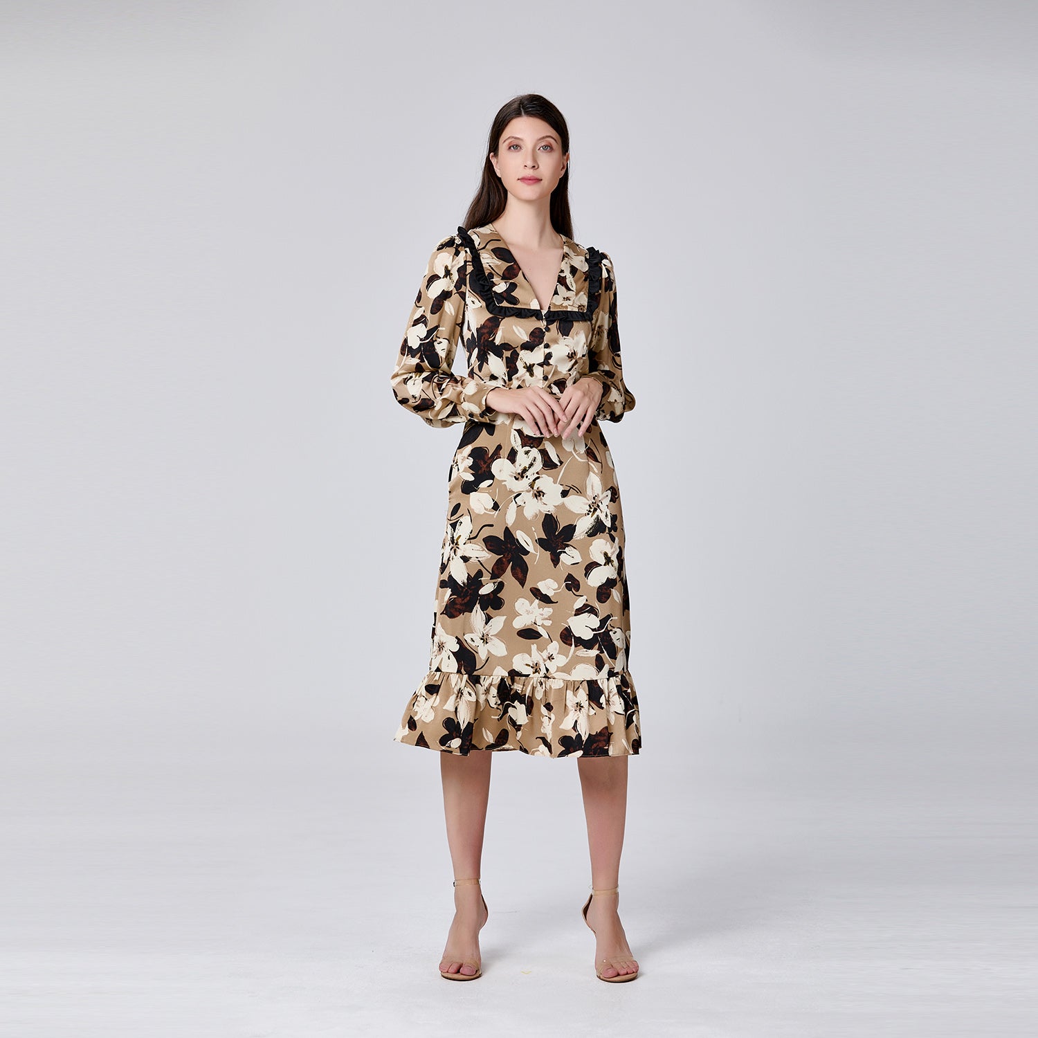 Robe à imprimé macro fleuri avec col volanté