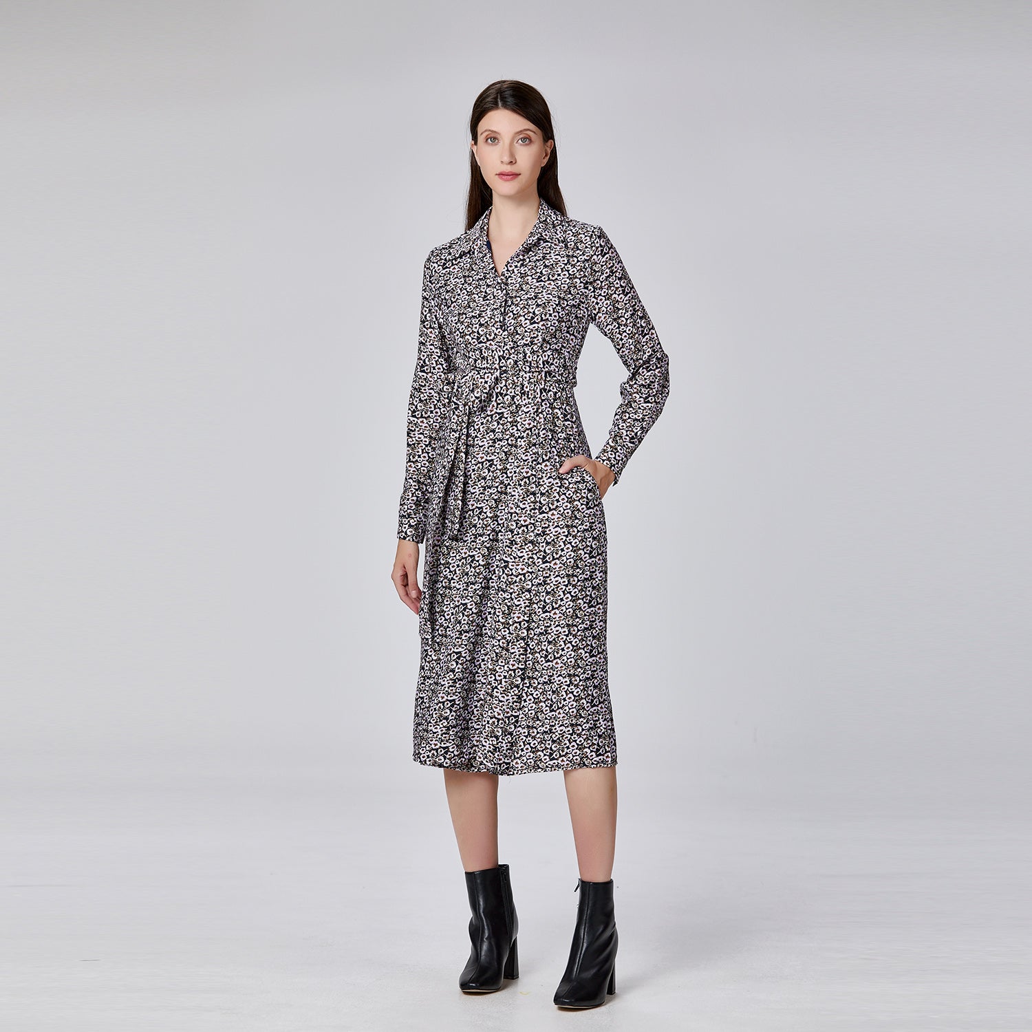 Robe portefeuille imprimée à col italien et patte de boutonnage