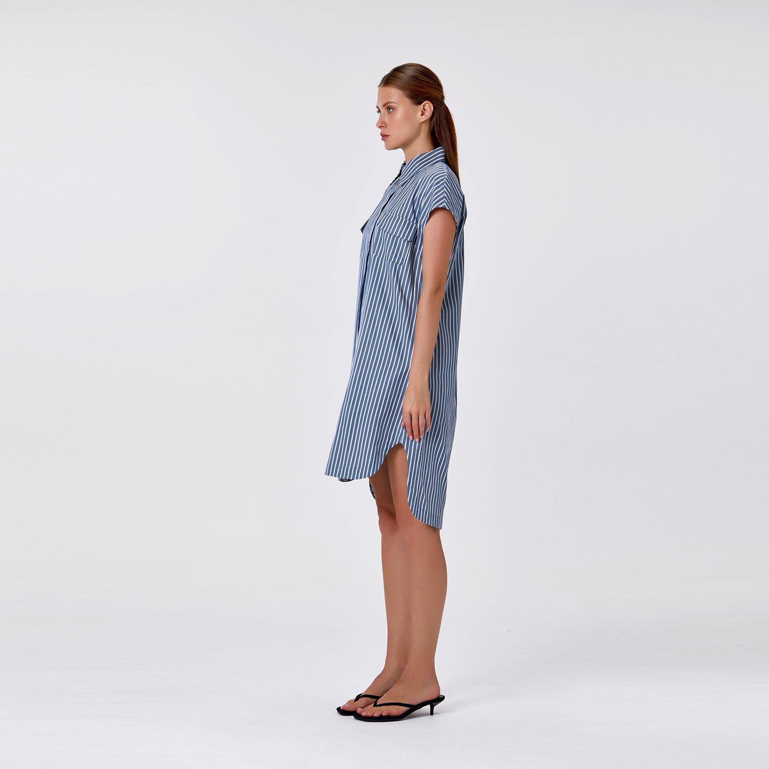 Robe chemise droite à rayures