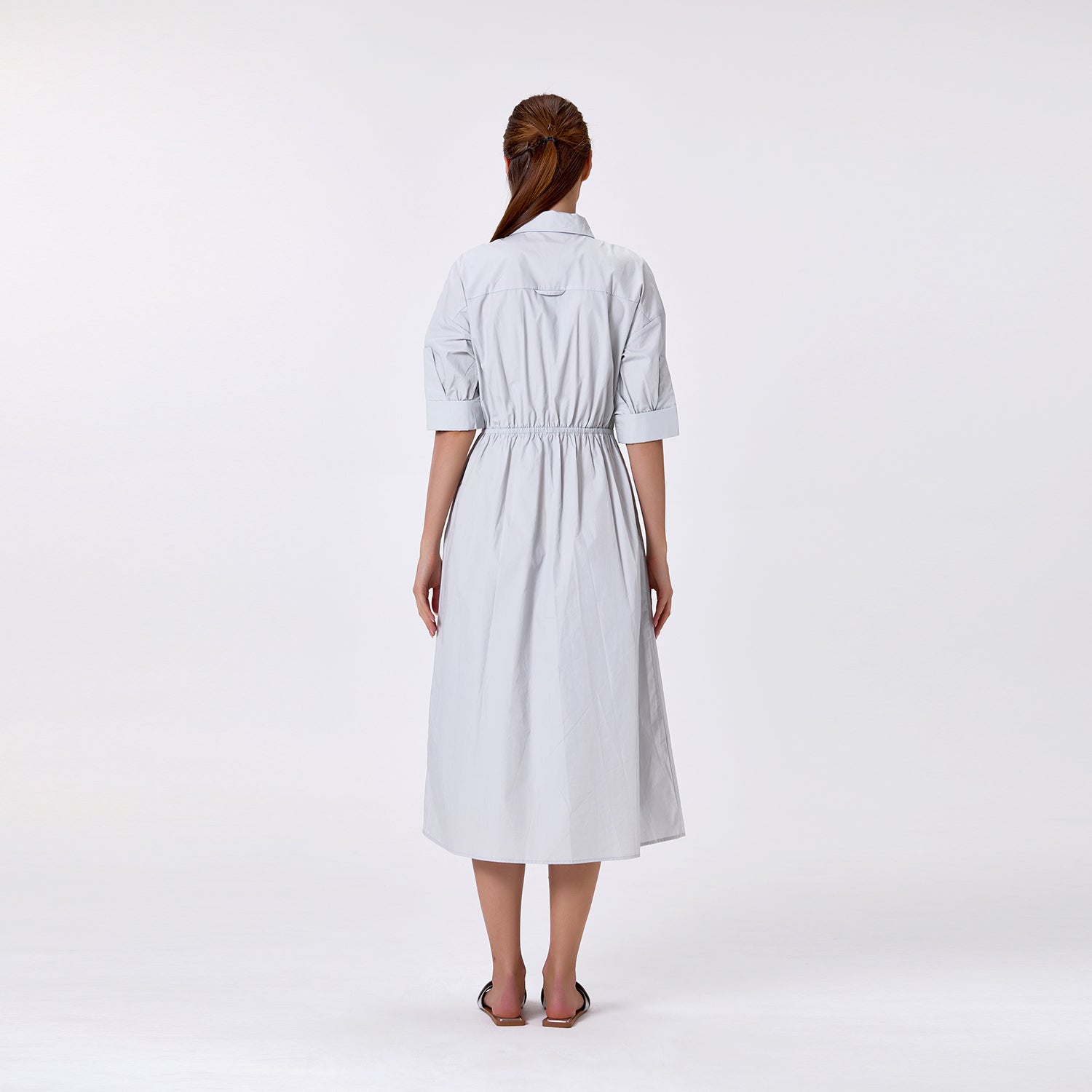 Robe chemise en coton avec lien à la taille