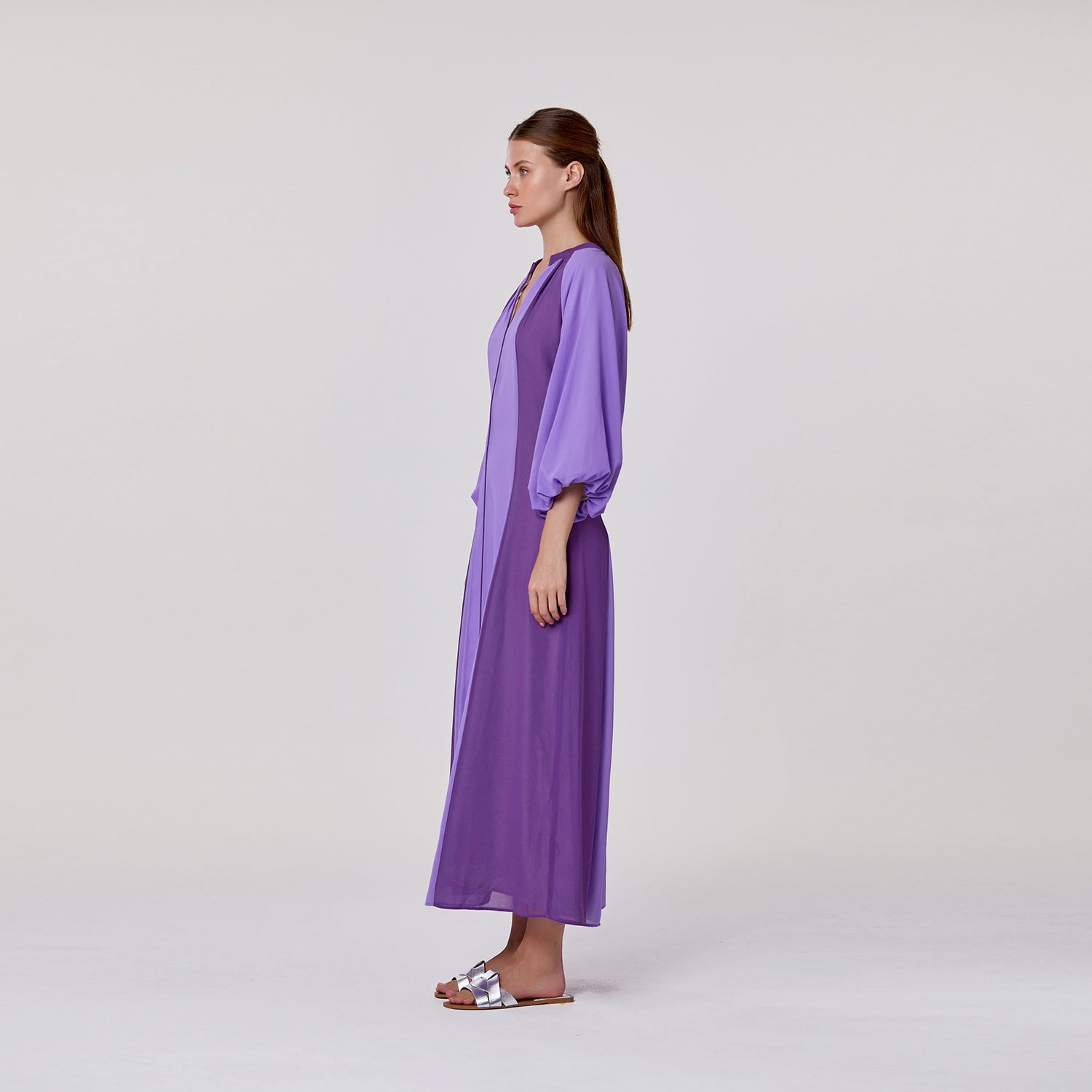 Robe longue bicolore à manches bouffantes - Smart & Joy