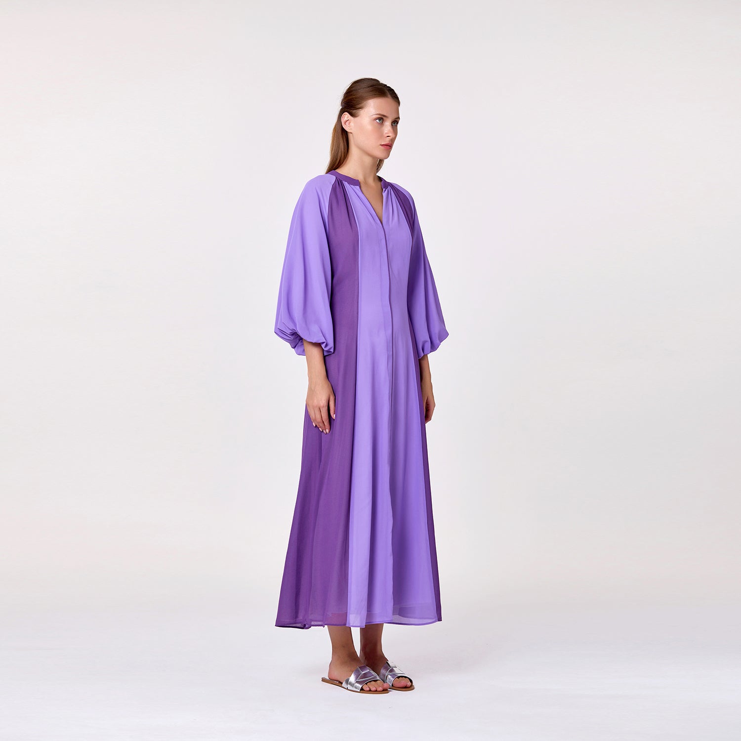 Robe longue bicolore à manches bouffantes - Smart & Joy