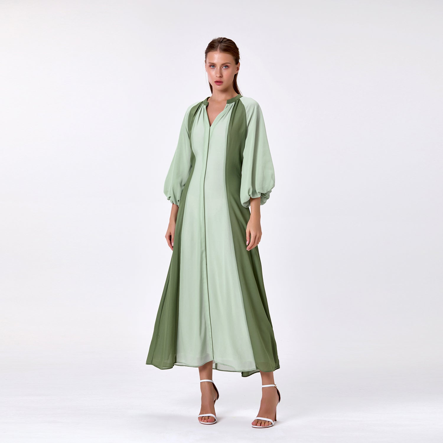 Robe longue bicolore à manches bouffantes - Smart & Joy
