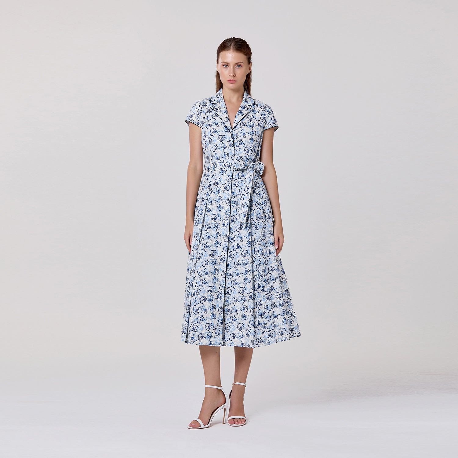 Robe midi en coton boutonnée à motif floral