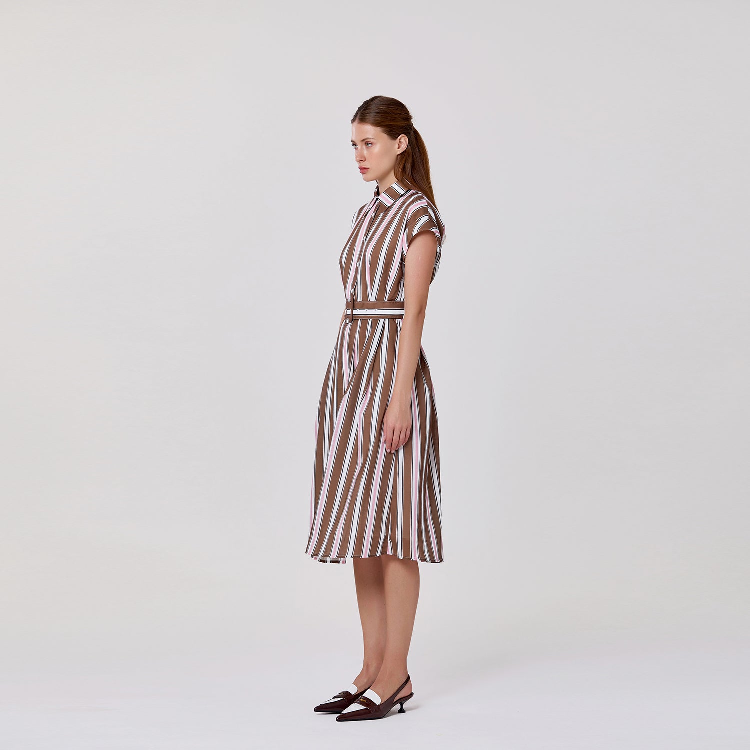 Robe chemise rayée avec ceinture