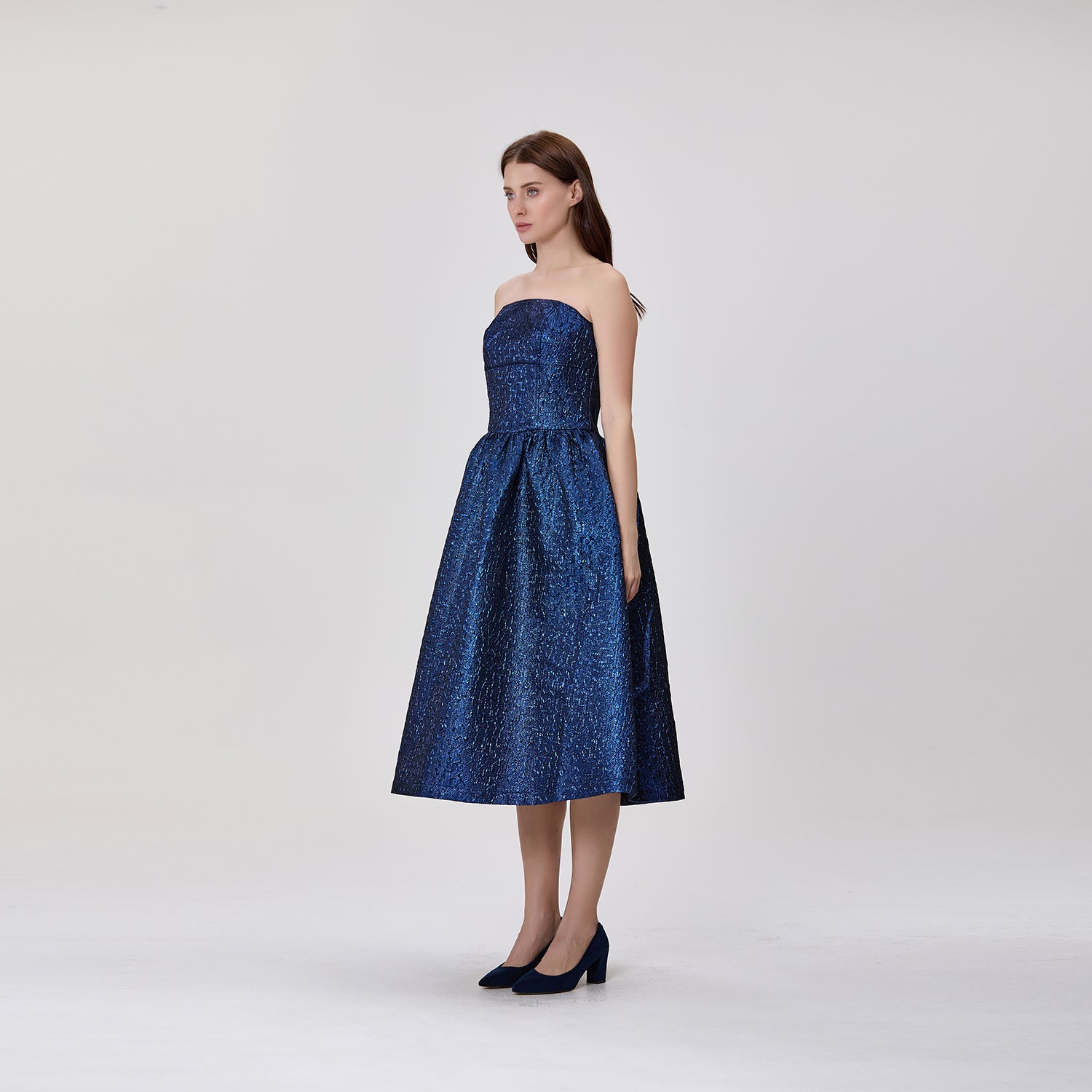 Robe bustier évasée en jacquard métallisé