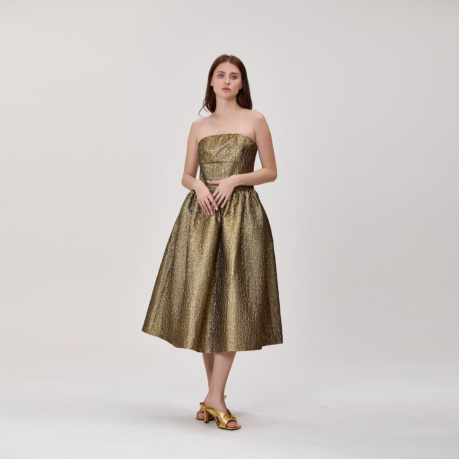 Robe bustier évasée en jacquard métallisé