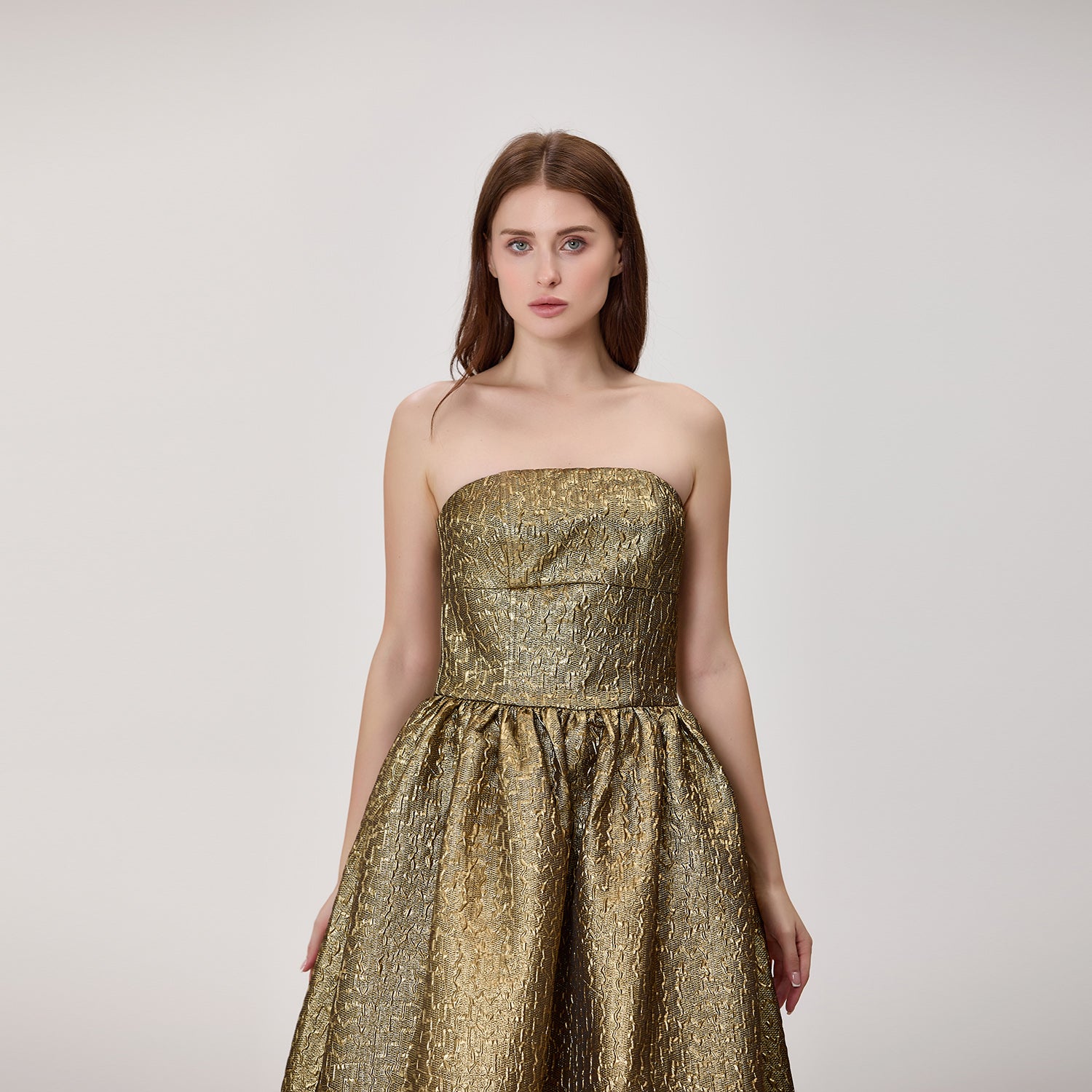 Robe bustier évasée en jacquard métallisé
