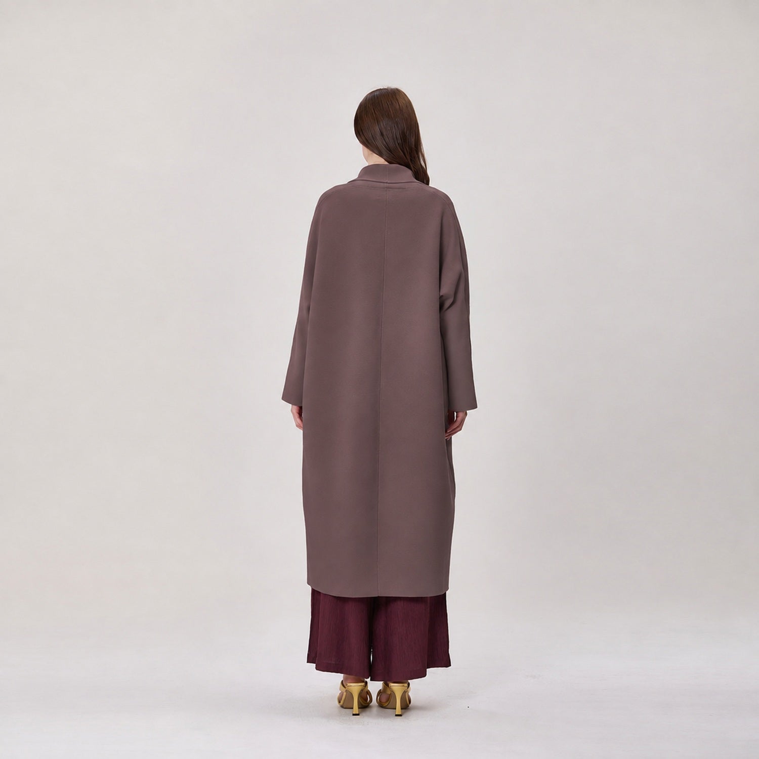 Manteau long ouvert à coupe droite